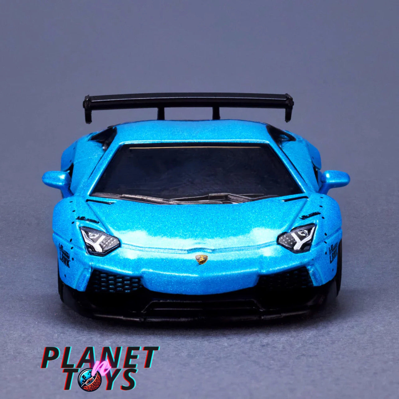 Hot Wheels Collectors
Elite 64 Series LBWK Lamborghini Aventador LP 700-4
