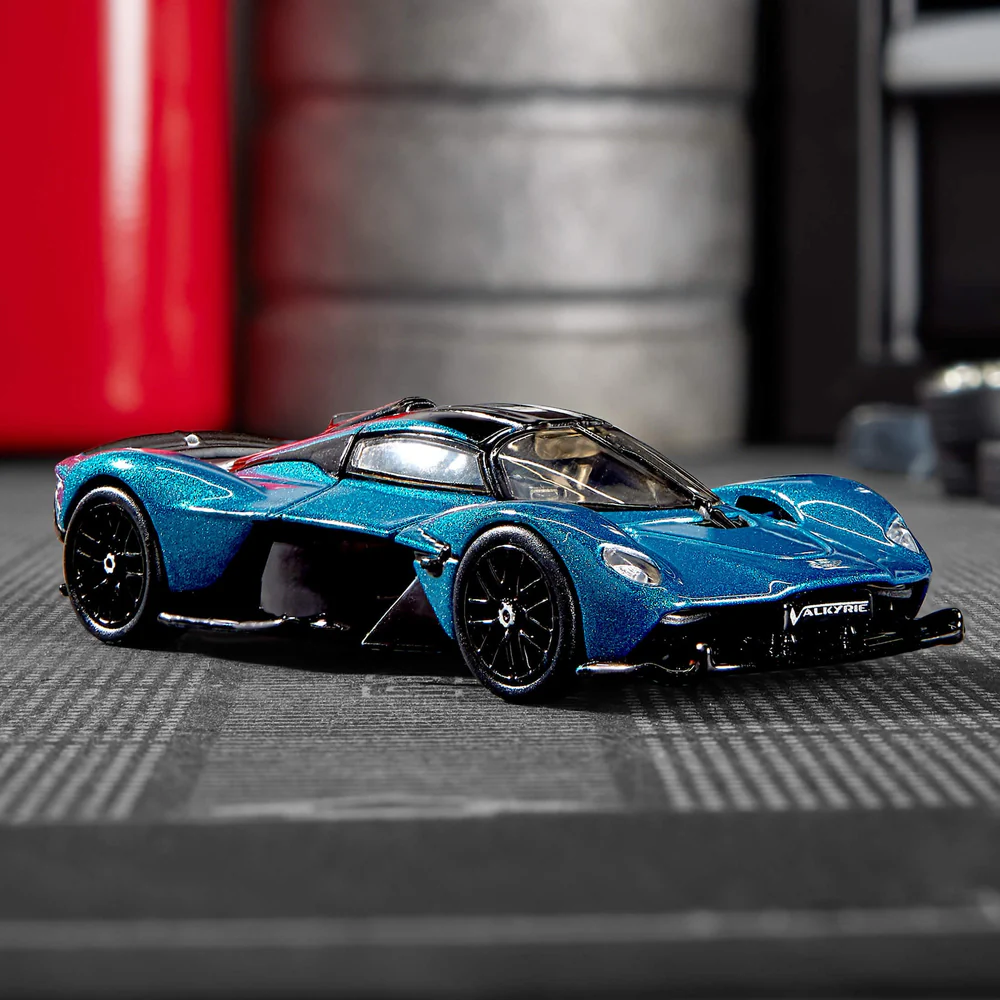 Hot Wheels Collectors
Hot Wheels Elite 64 Aston Martin Valkyrie