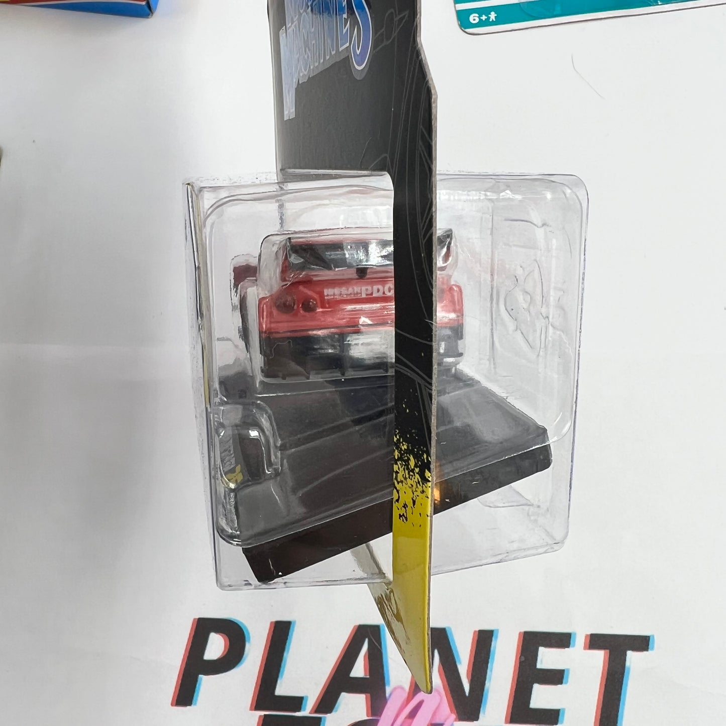 Maisto 1:64 Muscle Machines - Liberty Walk 1999 Nissan GT-R R34- Red #26