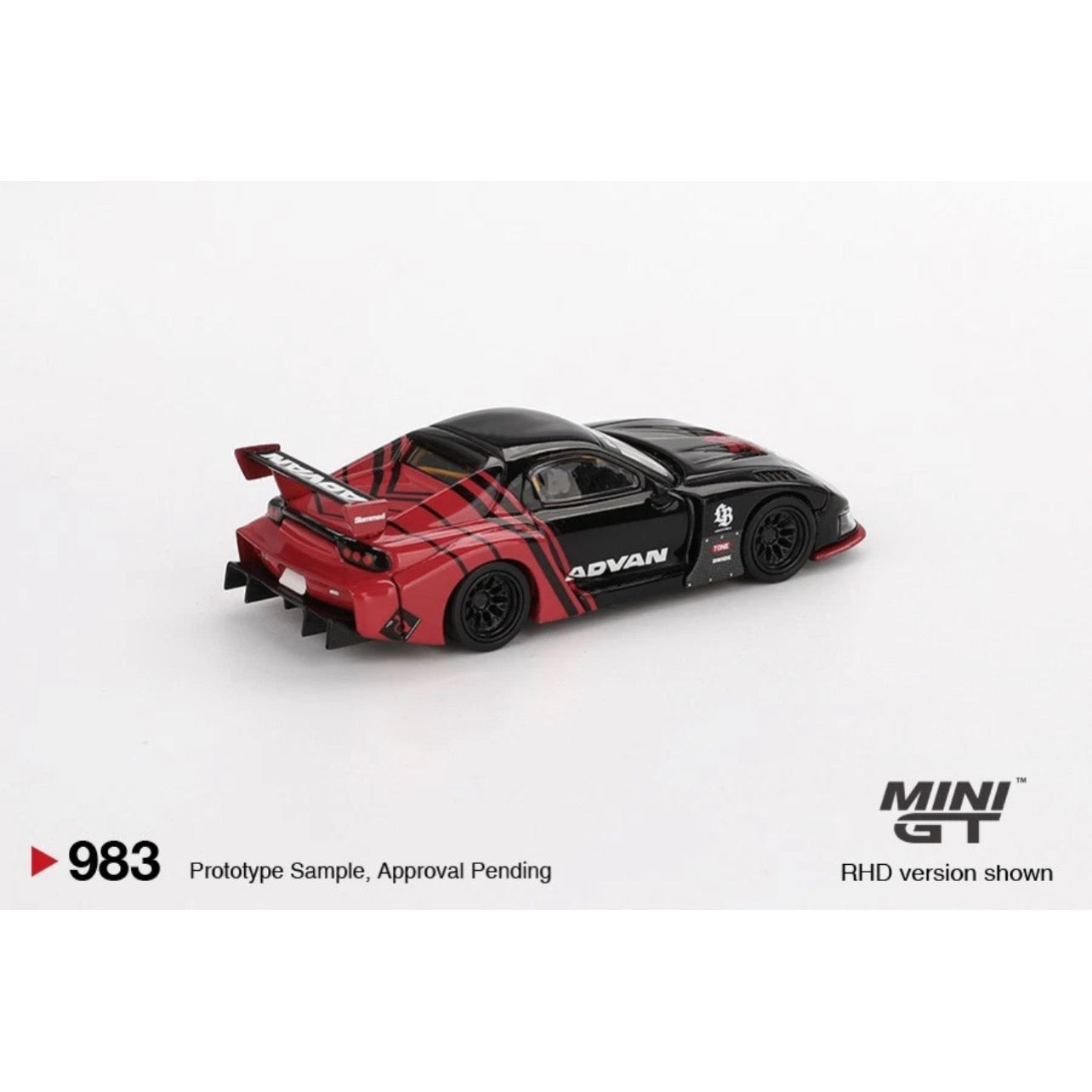 Mini GT 1:64 Mazda RX-7 LB-Super Silhouette Advan #983