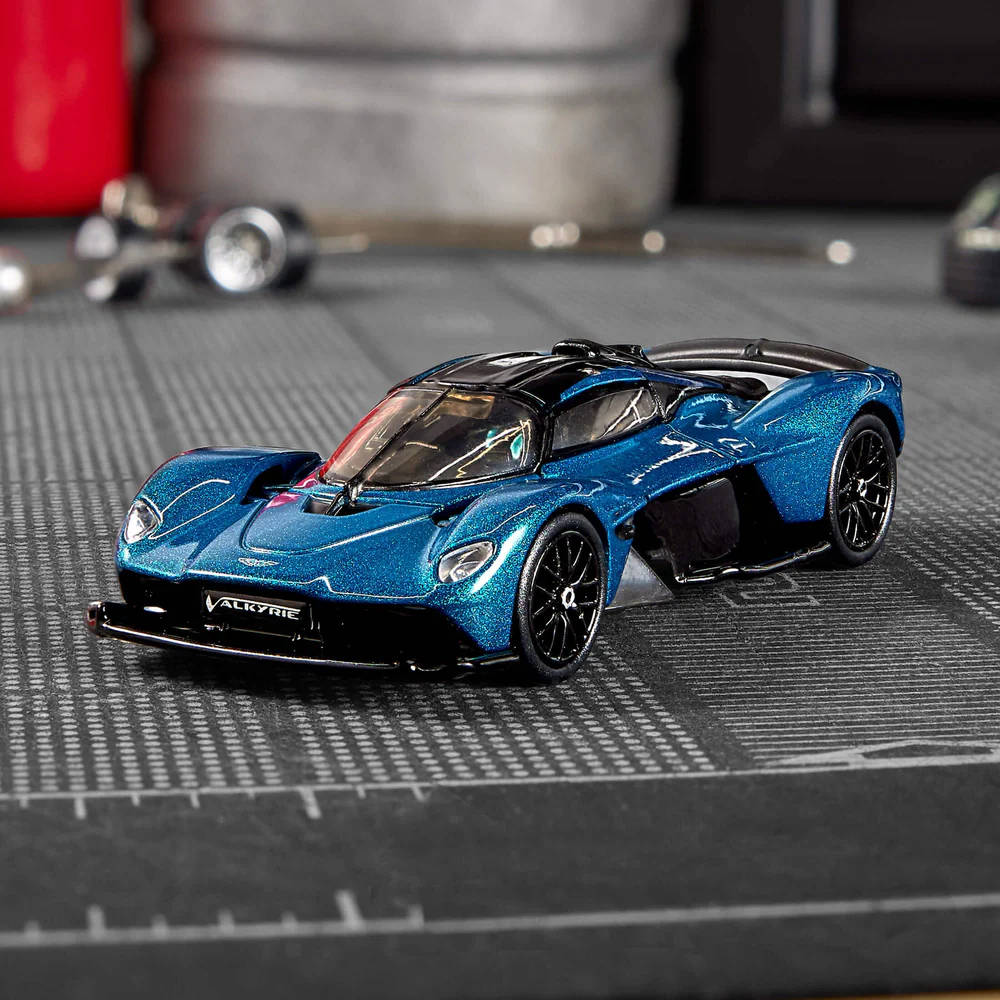 Hot Wheels Collectors
Hot Wheels Elite 64 Aston Martin Valkyrie