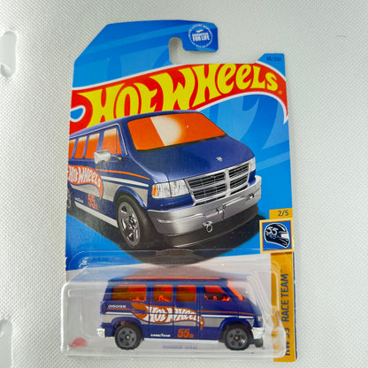 Hot Wheels Dodge Mainline American Power 1:64 Diecast Assorted (charger, Hellcat, Challenger, viper, van, Dart) Muscle Cars