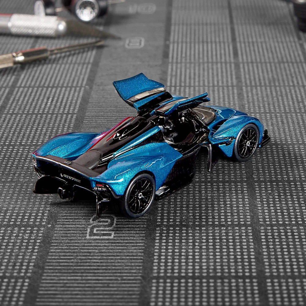 Hot Wheels Collectors
Hot Wheels Elite 64 Aston Martin Valkyrie