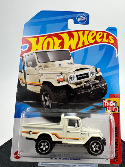 Hot Wheels Regular Treasure Hunts
