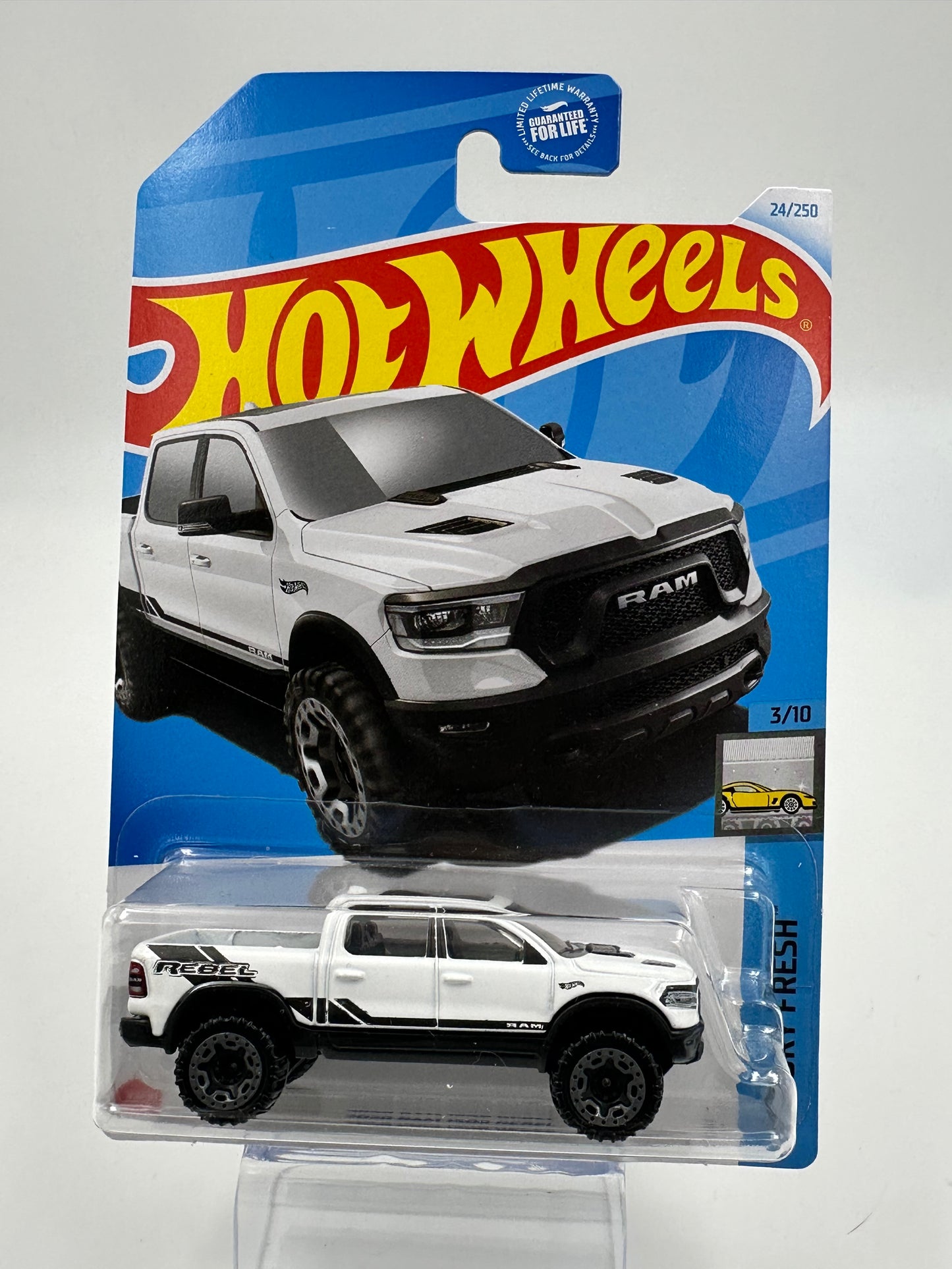 Hot Wheels American Power V2 1:64 Diecast Assorted (Ford, Chevy, Dodge, Mustang, Corvette, GMC, Jeep, Merc, Camaro)