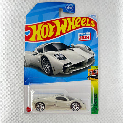 Hot Wheels Pagani (European Cars 1:64 Diecast | Utopia, Zonda)