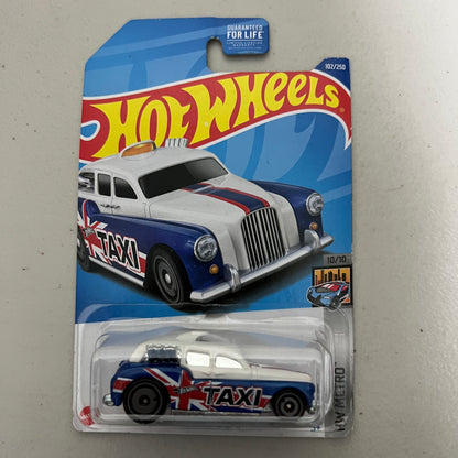 Hot Wheels  | 1:64 Diecast | HW Screen Time