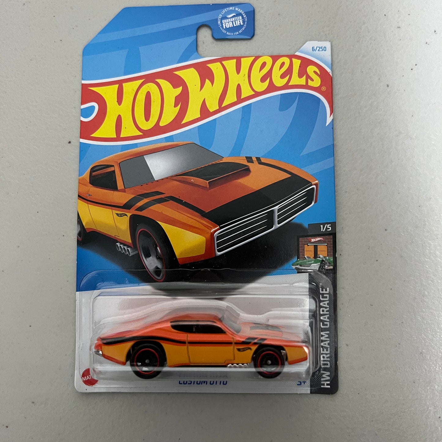 Hot Wheels  | 1:64 Diecast | HW Screen Time