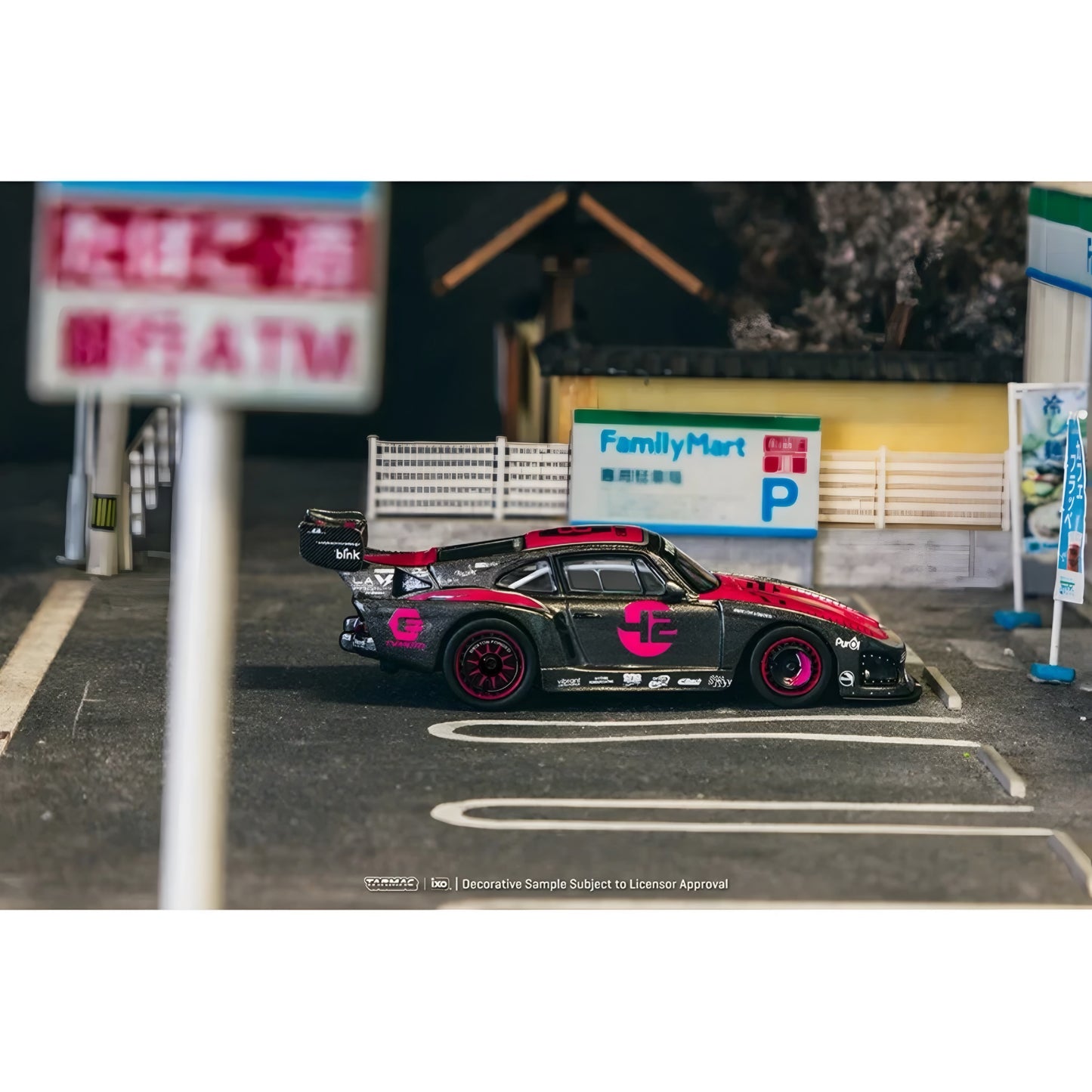 Tarmac Works x IXO 1:64 Bisimoto Porsche 935 K3V with Trading Cards